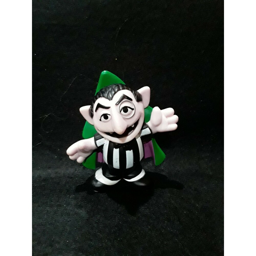 Sesame Street THE COUNT Vampire 3"  Hasbro Toy Figure HTF